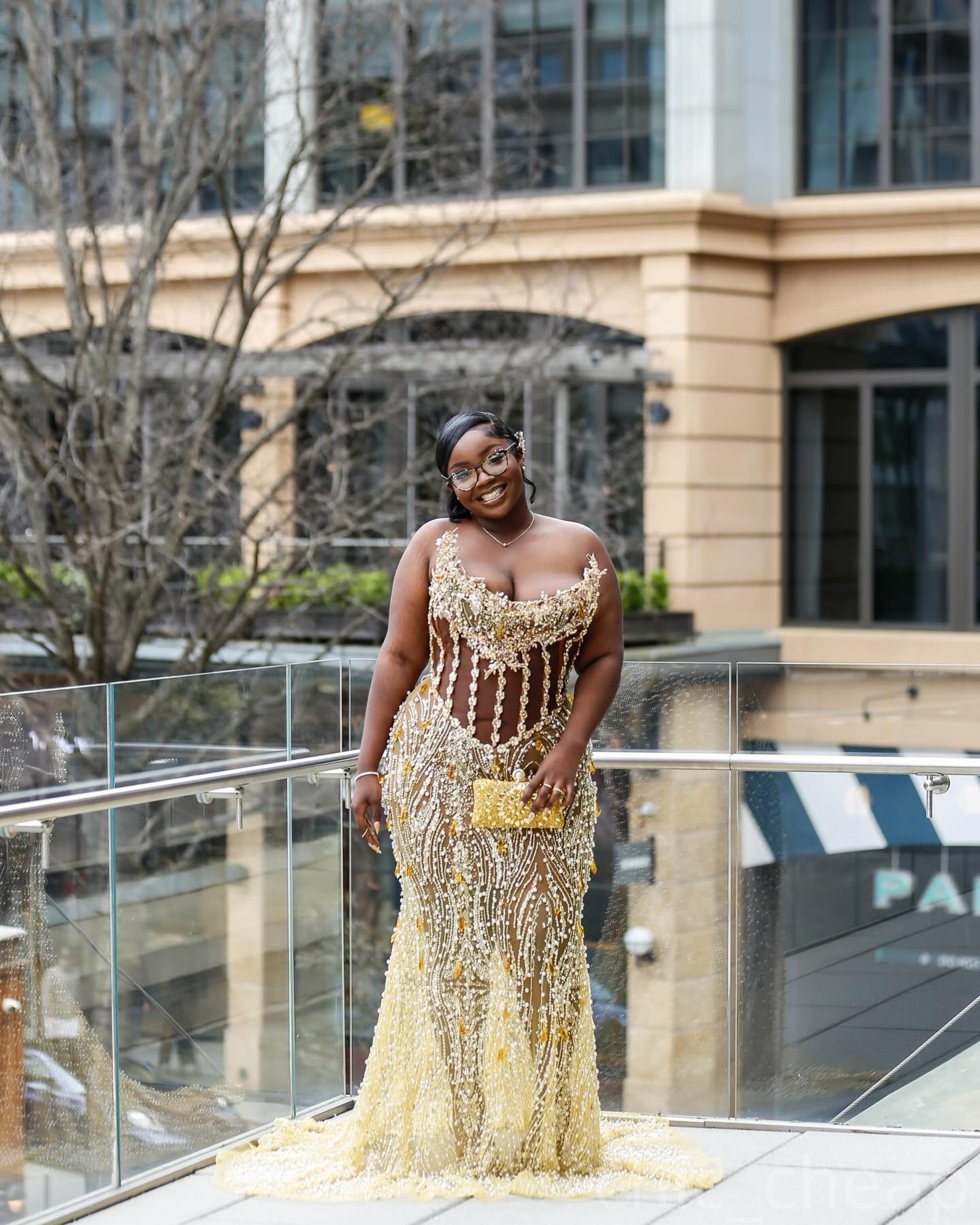 Gold Mermaid Plus Size Prom Dresses 2025 Rhinestones Beaded Sequined Illusion Evening Formal Party Second Birthday Engagement Gowns Dress For Special 