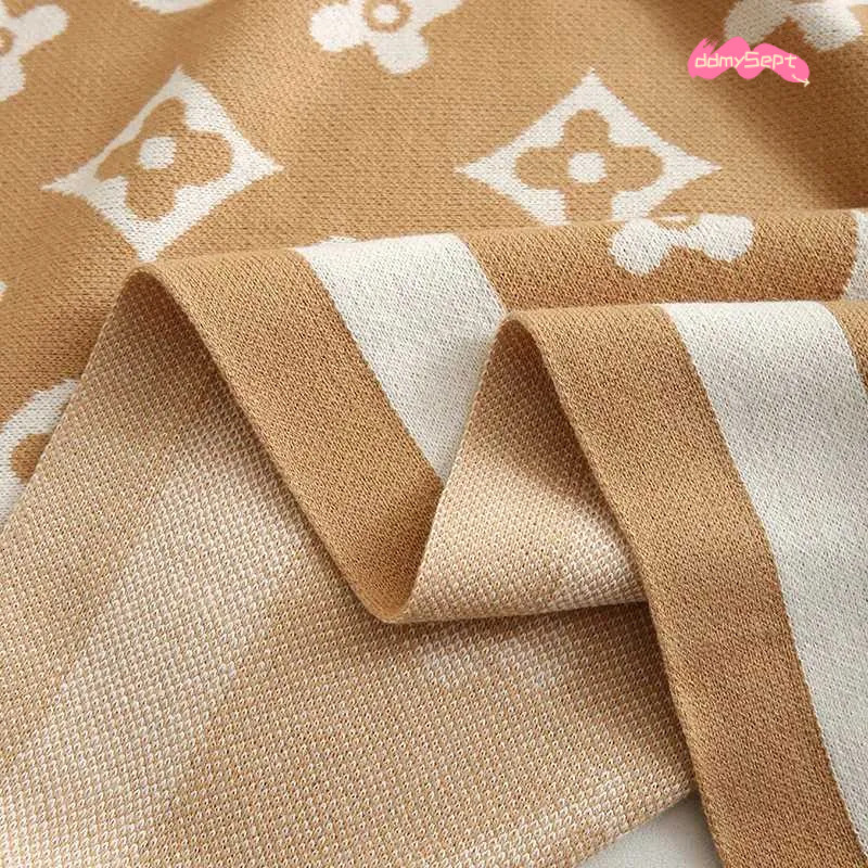 Designer 130x180 Plaid Imitation Cashmere Super Soft Scarf Shawl Winter Warm Plush Sofa Bed Fleece Blanket Birthday Gift Y250908 ddmysept