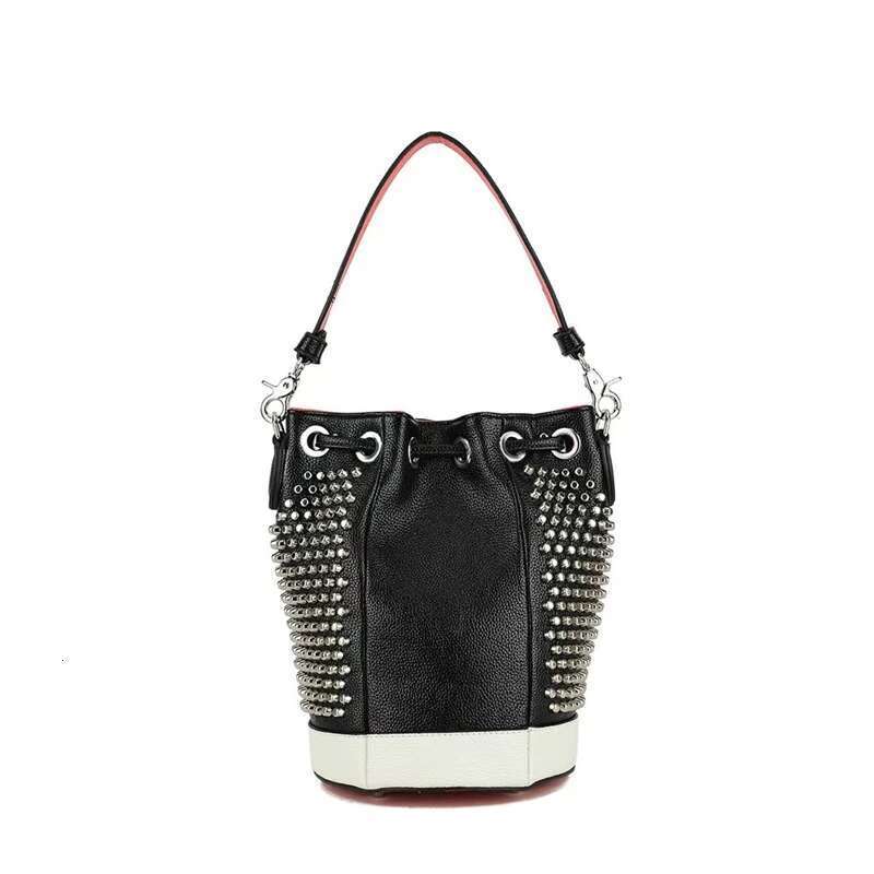 Stylish Casual Personality Riveted Single Shoulder Crossbody Handbag Shopping Makeup Women's Bag
