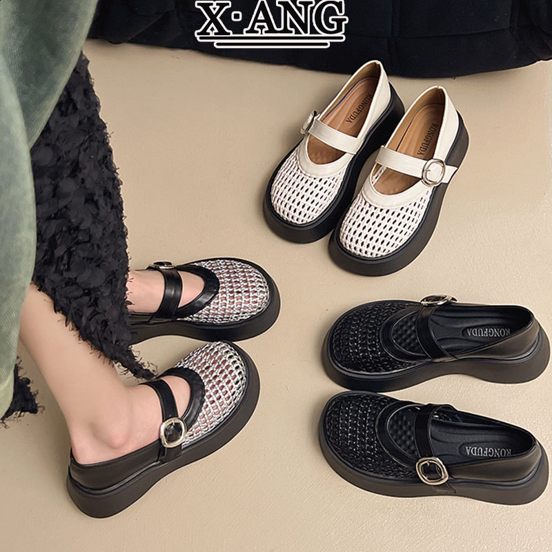 Sponge cake thick sole genuine leather Mary Jane womens shoes 2025 new Le Fu shoes single shoe summer hollow breathable hole sandals 241214