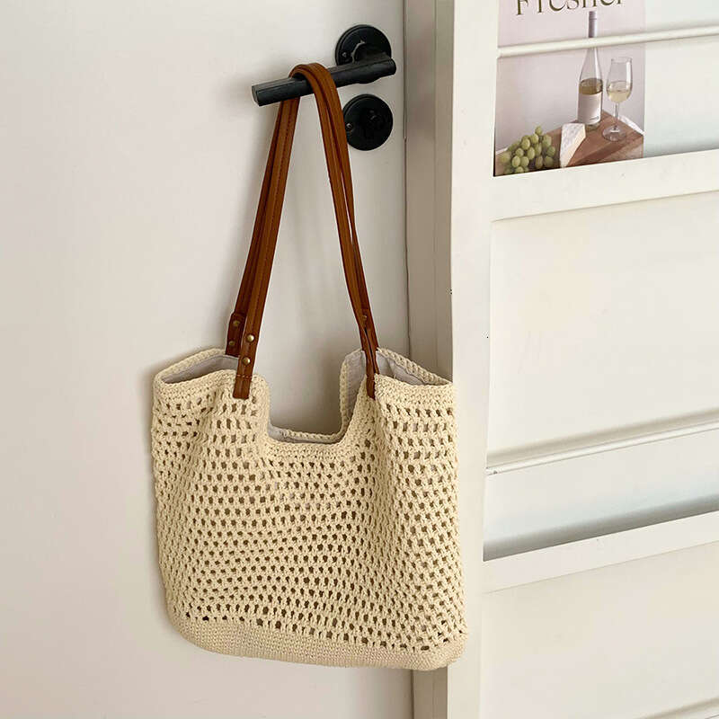 Ins Style Resort Beach Bag Literary And Artistic Vacation Style Hollowed Out Grass Women Summer Seaside Travel Lazy Woven For Commuting Large Capacity