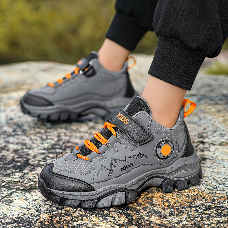 Designer Kids Winter Sports Shoes Boys Girls Thermal Outdoor Hiking Shoes Non-Slip Thickened Sole Children Sneakers Free Shipping