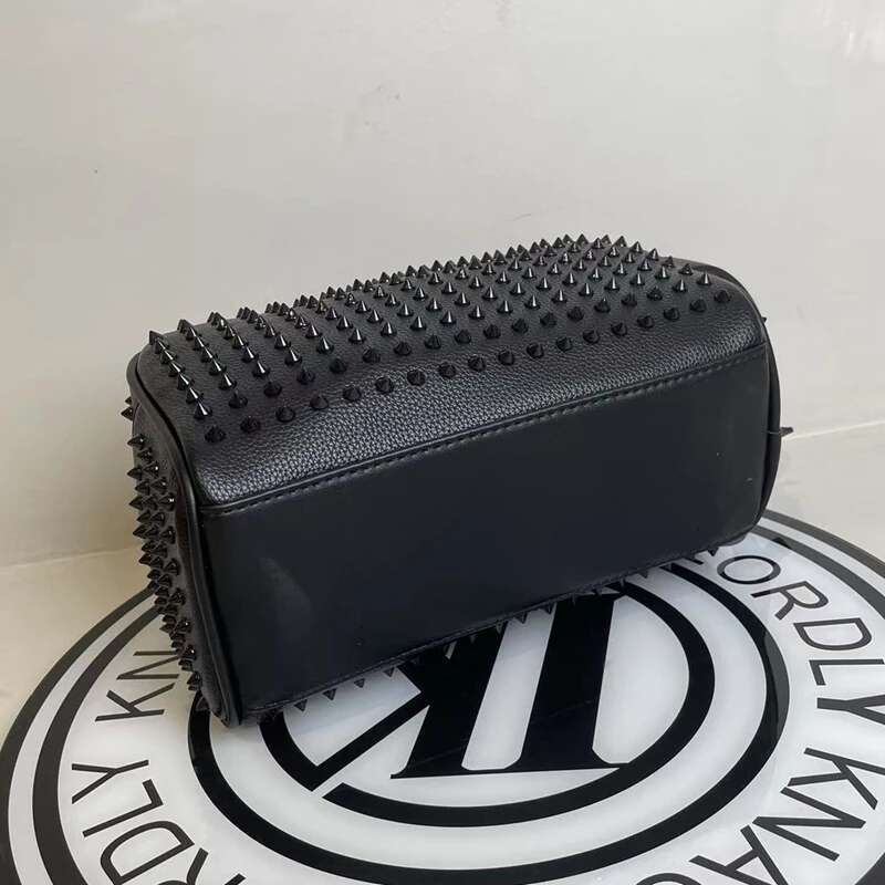 Fashion Casual Men's And Women's Bags Personality Riveted Hold Wash Wallet Mobile Phone Bag