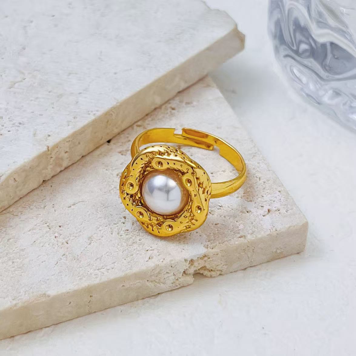 Vintage ring with electroplated pearl fan-shaped adjustable ring High quality gold designer diamond ring rings designer for women engagement men love - view 8