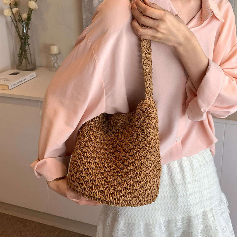 Ins Style Resort Beach Bag French Grass Woven For Women S Summer New Beach Vacation Bag Niche Rattan Single Shoulder Bucket Bag KQ