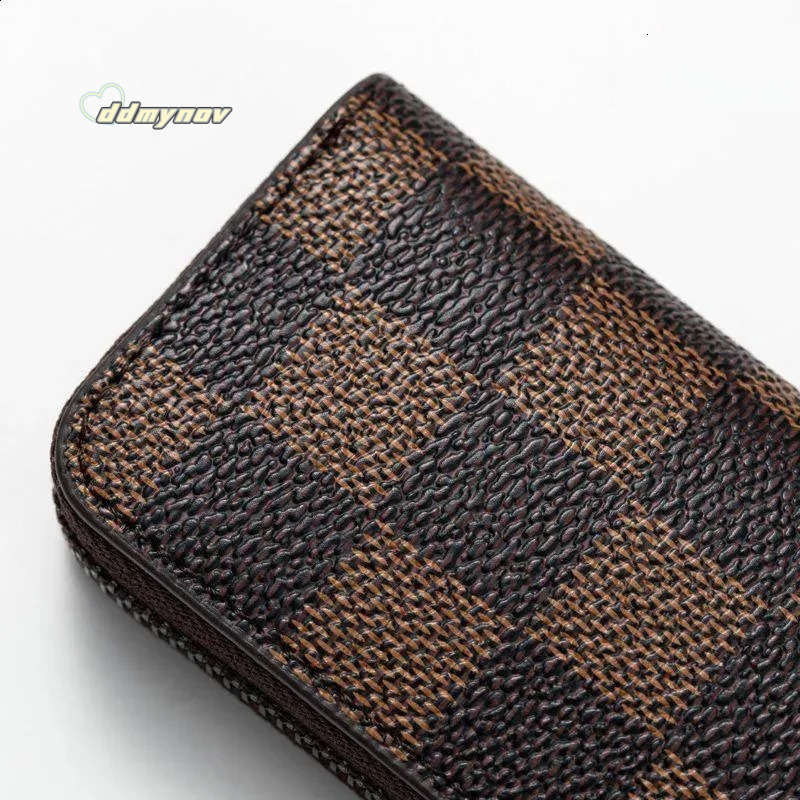 Protective Bag Mens Compact Ultra-Small Multi-Functional High-End Leather Case Large Capacity Car Key ddmynov