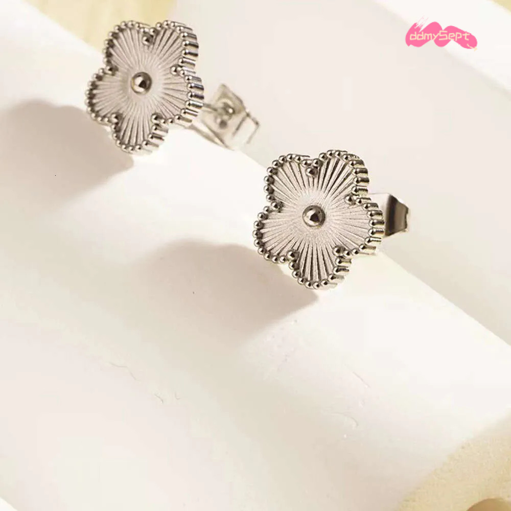 Shape Stainless Steel Earrings Lucky Clover Leaf Jewelry for Women Versatile Fashion H11.21 ddmysept