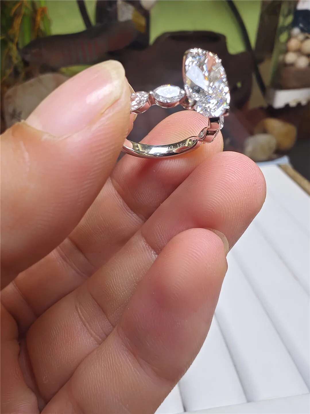 18K gold Diamond Ring Oval 3CT IGI Lab Growing Diamond with Horse Eye diamond wedding ring Factory custom Valentines Day gift