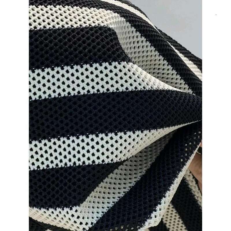 New High Quality Black And White Striped Tote Woven Large Capacity Shoulder Bag Designer's bag