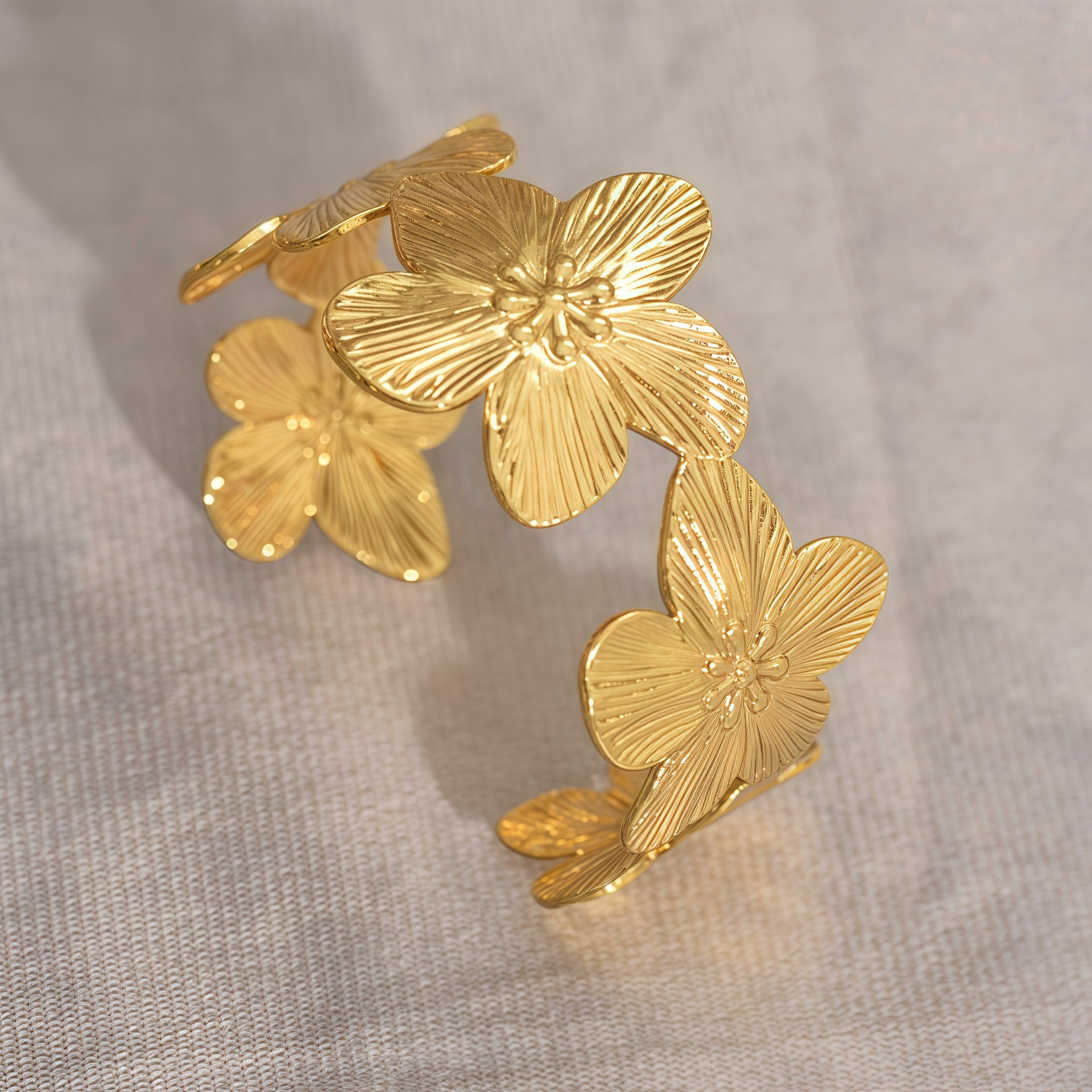 Golden Fashion Hollow Out Irregular Flower Open Bangle designer bracelet women luxury jewelry gold mens bracelet designer silver bracelet men love bra - view 5