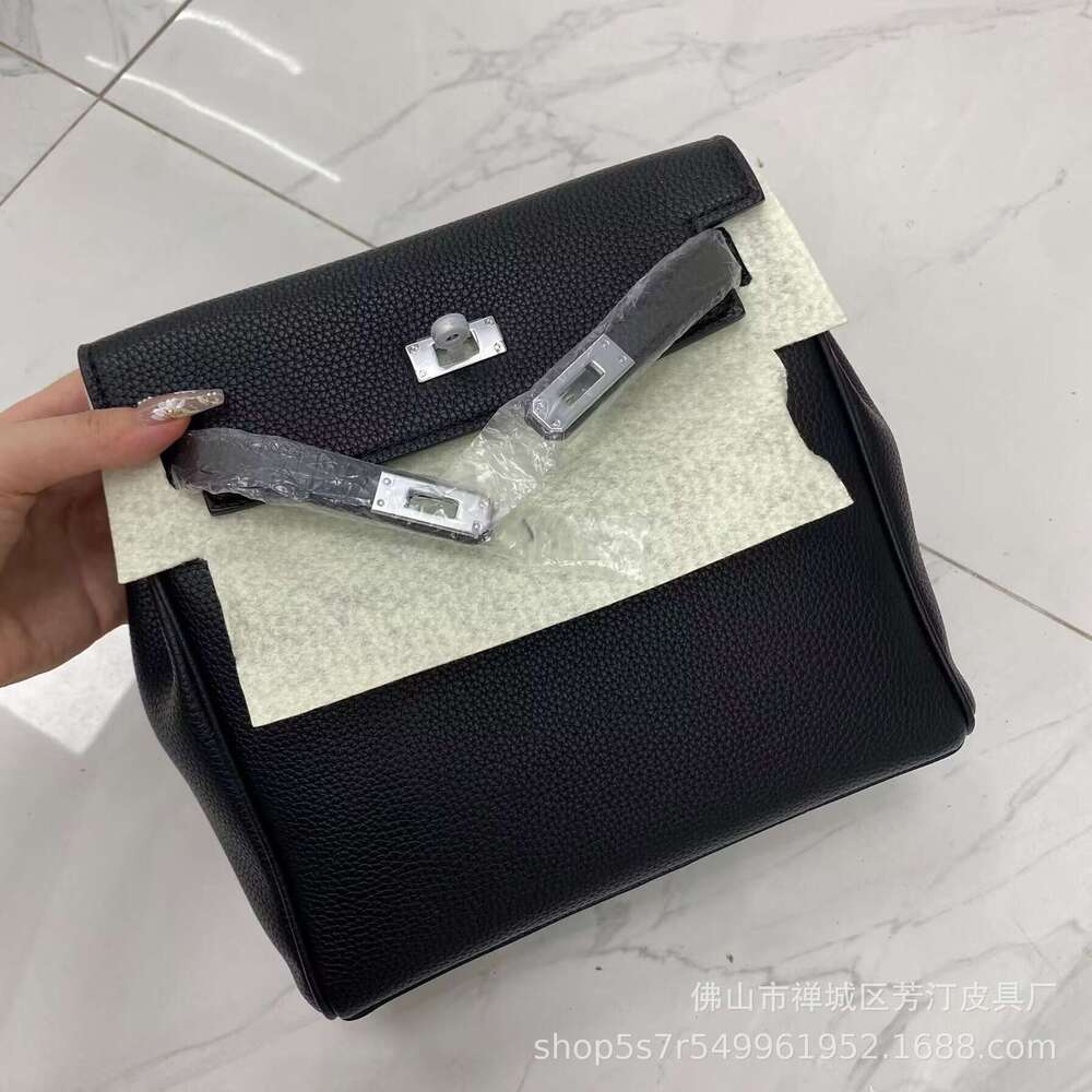 Elegant Silver-Buckled Luxury Tote: Spacious Ladies' Shoulder/Satchel Crafted from Durable Real Cowhide