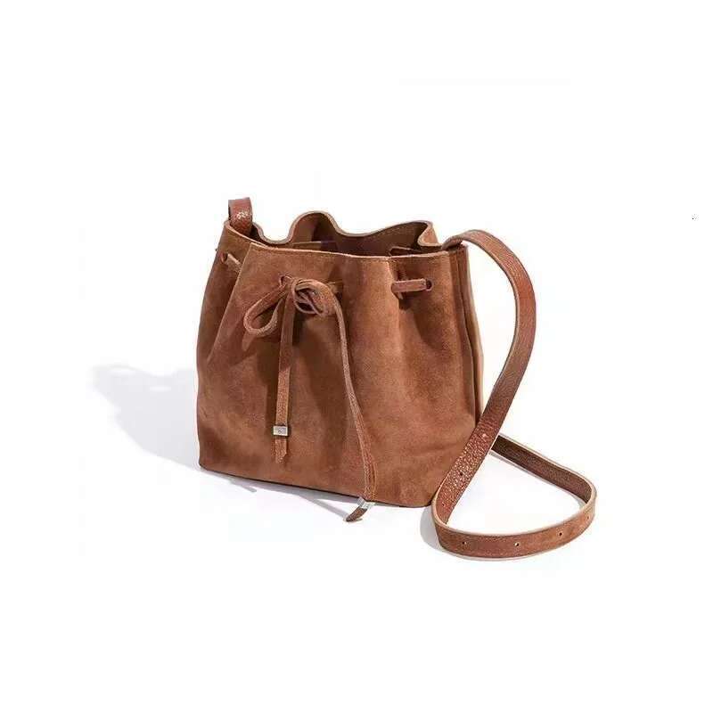 2025 New Frosted Leather Shoulder Bucket Women's Small Crowd Skew Straddle Bag Designer's bag