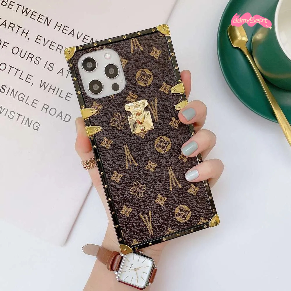 Fashion Leather Texture Phone Case - Compatible with iPhone 16, 15 & Samsung S24 ddmysept