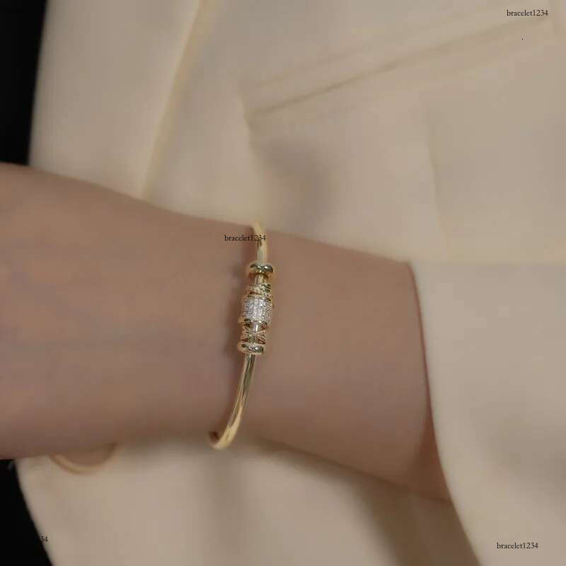 Transfer Girlfriends Cuff Bracelet Fashion Jewelry Party Bangle For Woman