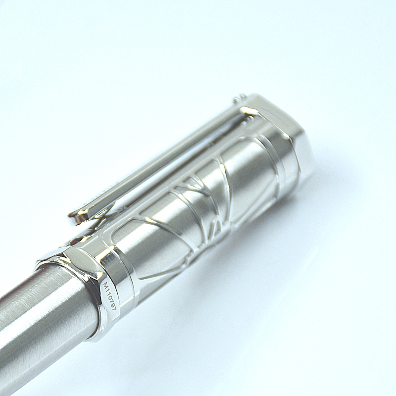 Wholesale AAA High Quality Dwe74 Santos-Dumont Metal Ballpoint Pen Special Reliefs Design Office School Writing Ball Pens With Serial Number