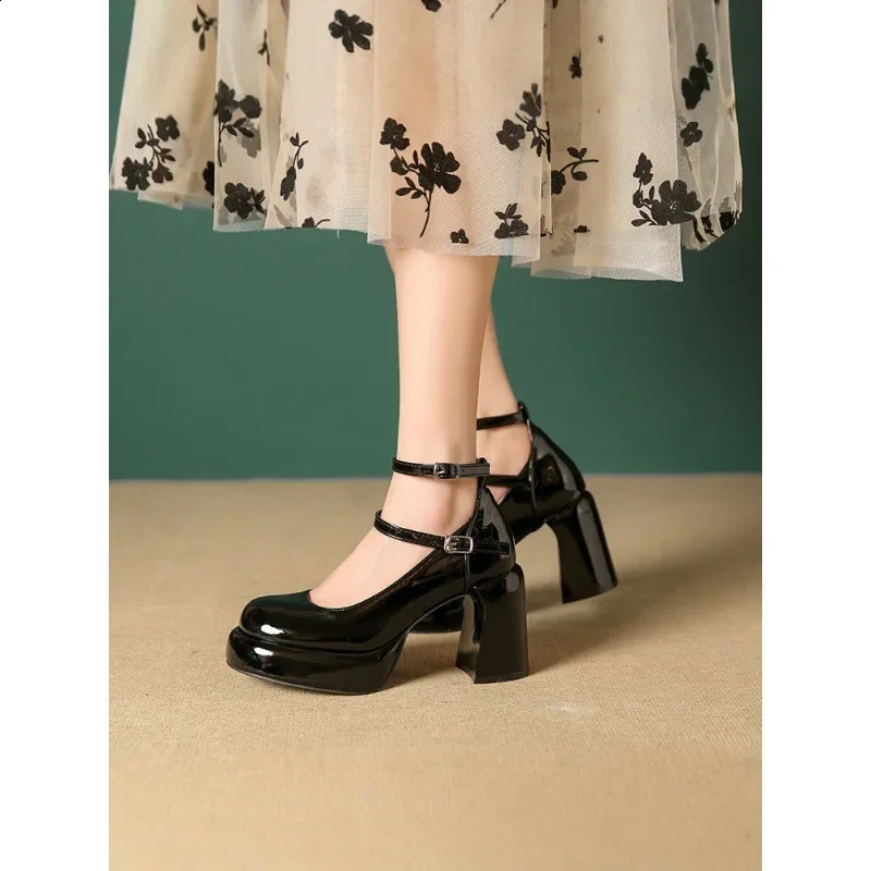 Mary Jane womens shoes thick high heels and red waistband matching spring and autumn dresses high heels comfortable round rubber sole 250418