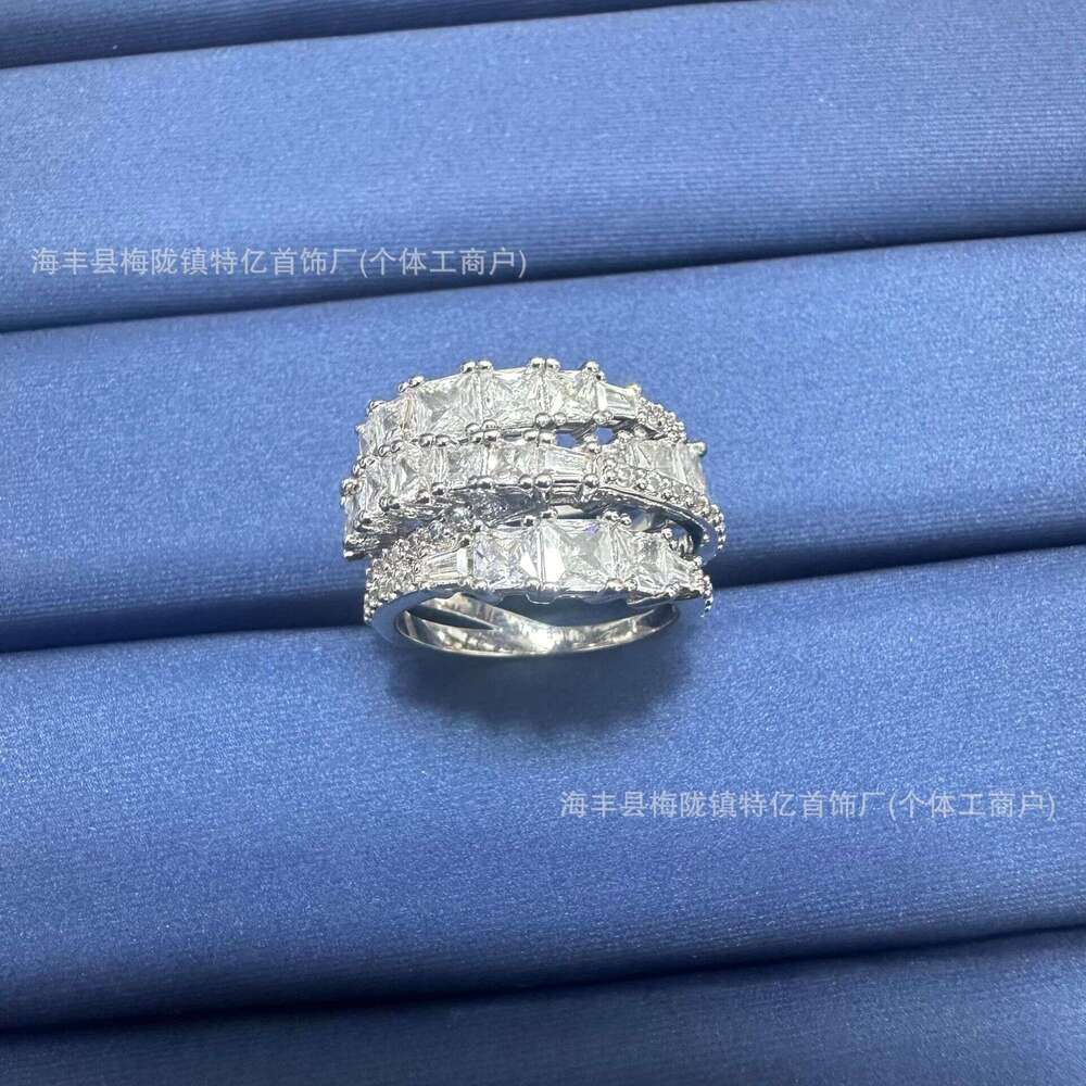 Shi Jia High Version Spiral Dynamic Cross Transport Rotation Twist Full Diamond Female Ring