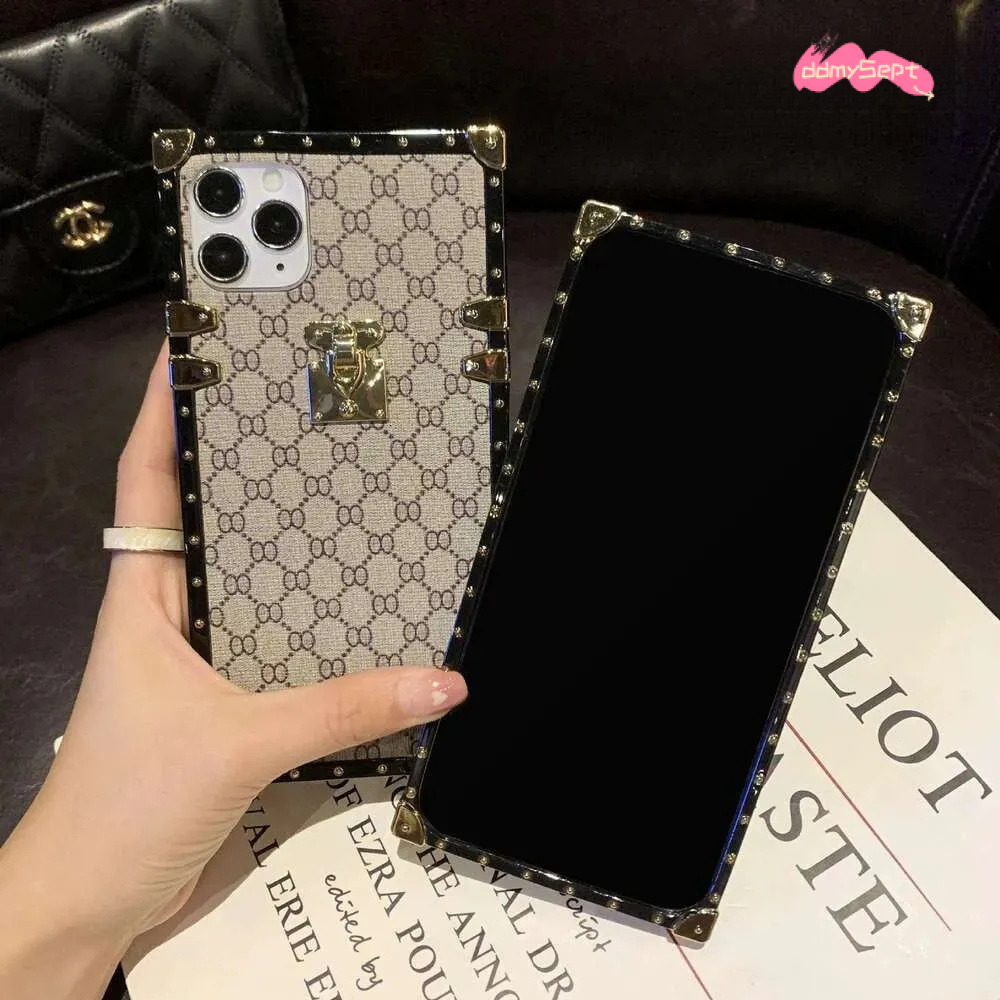 iPhone 15 Plaid Square Case - Protective Old Flower Checkerboard Cover for Apple 16 Pro Max ddmysept