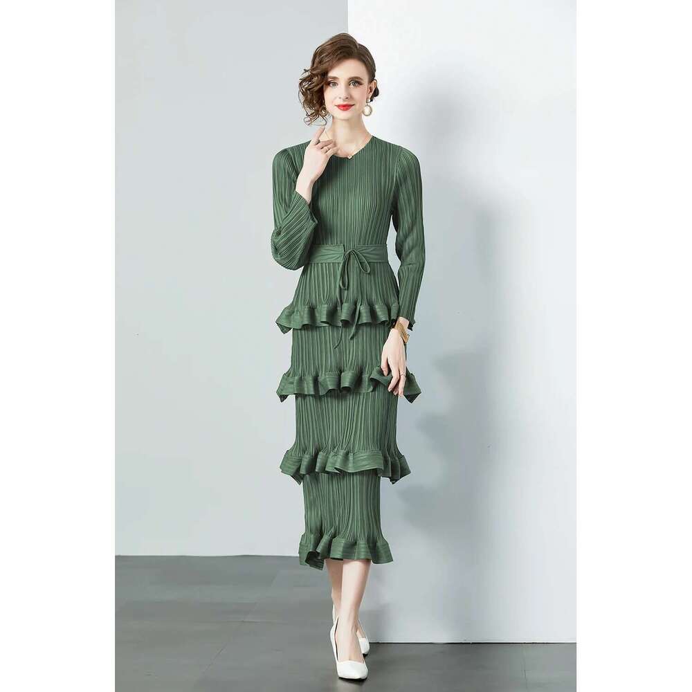 Miyake Autumn New High-End Light Niche Ruffle Edge Cake Skirt Heavy Industry Pleated Slim Long Dress 2024