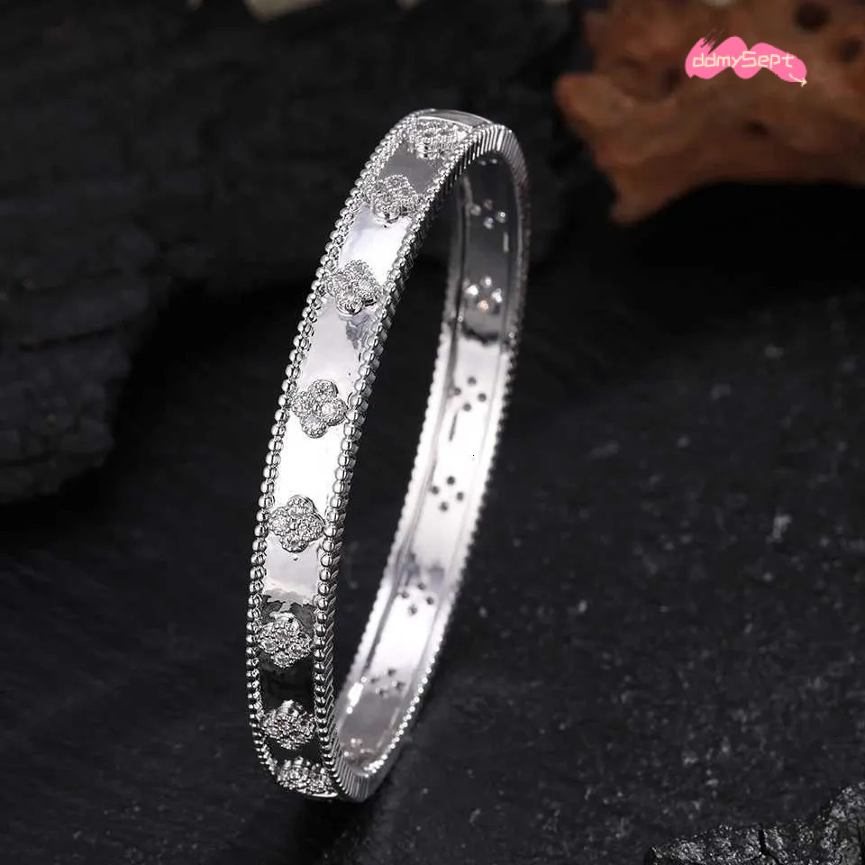 Flower Zircon Bracelet for Women Exquisite CZ Engagement Wedding Jewelry H11.21 ddmysept