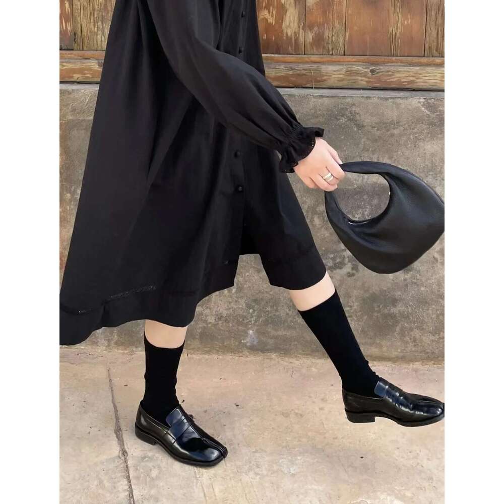 2025 New Crescent Minimalist Shoulder Genuine Leather High End Fashion Light Women's Bag Handbag Designer's bag Designer's bag