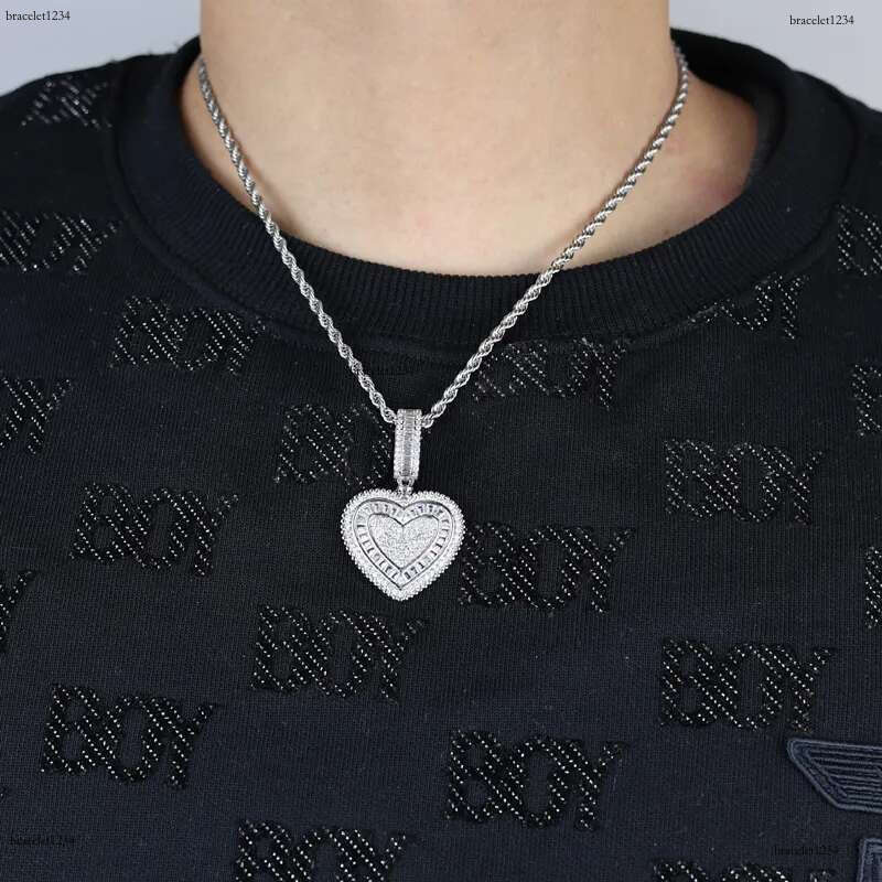 2025 New Fashion Lover Bg 5A Cz Heart Pendant Necklace Iced Out Cubic Zirconia Charm Hip Hop Jewelry for Girls Women Gift
