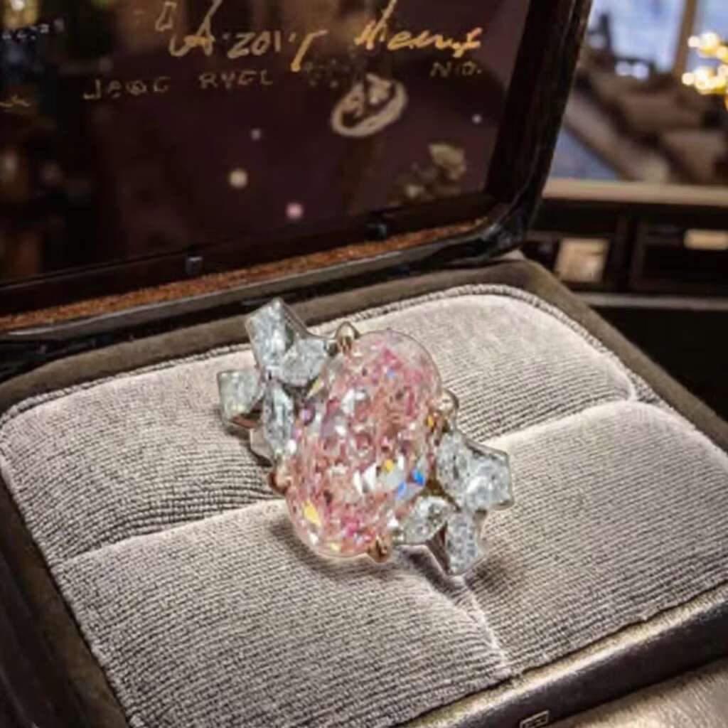 2.26 Ct Lab-grown Diamond VVS2Fancy Light Pink Oval Cut Ring Engagement Ring Classic