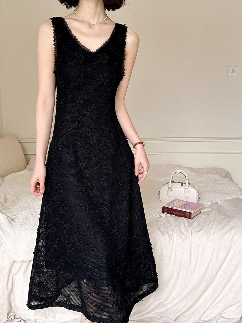 M98 Spring new Korean style V-neck sleeveless lace waist slimming midi dress