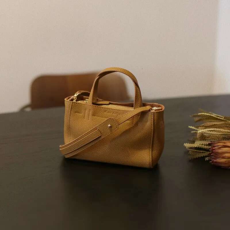 Women's New 2025 Leather Mini Tote Fashion Handbag Women's Single Shoulder Crossbody Bag Designer's bag Designer's bag