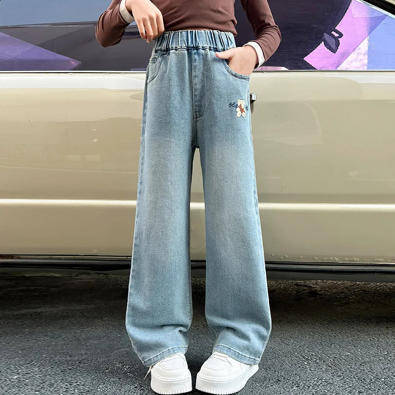 Girl Bear Jeans Wide Legs 2025 Product Fashionable and Versatile Medium Large Childrens Weight Loss Loose Casual Pants 250414z