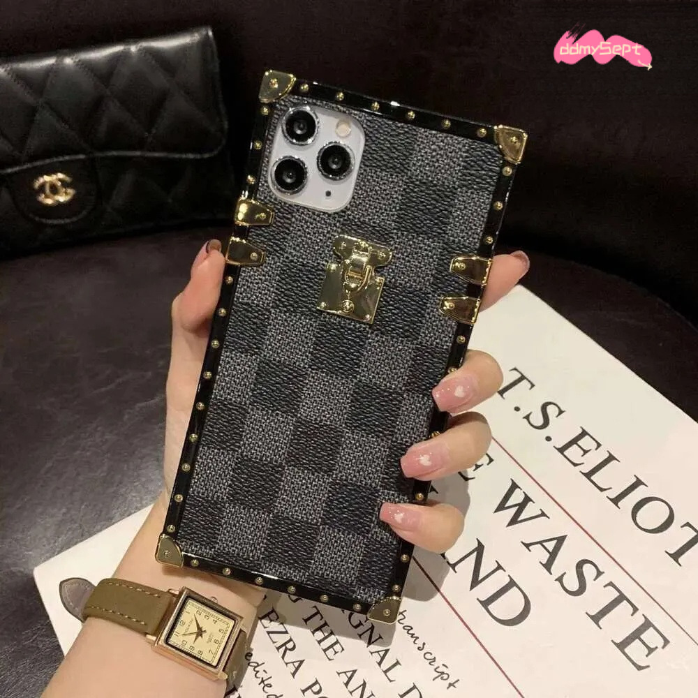 iPhone 15 Plaid Square Case - Protective Old Flower Checkerboard Cover for Apple 16 Pro Max ddmysept