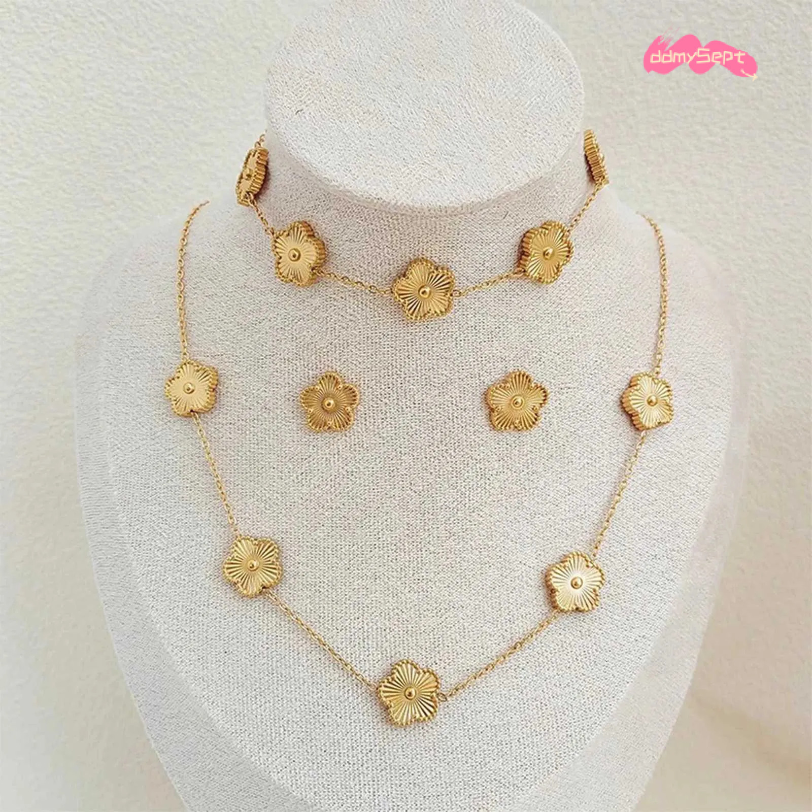 Simple Stainless Steel Flower Five Leaf Necklace Bracelet Earrings Plated Jewelry Set For Women Girl Gift Clover ddmysept