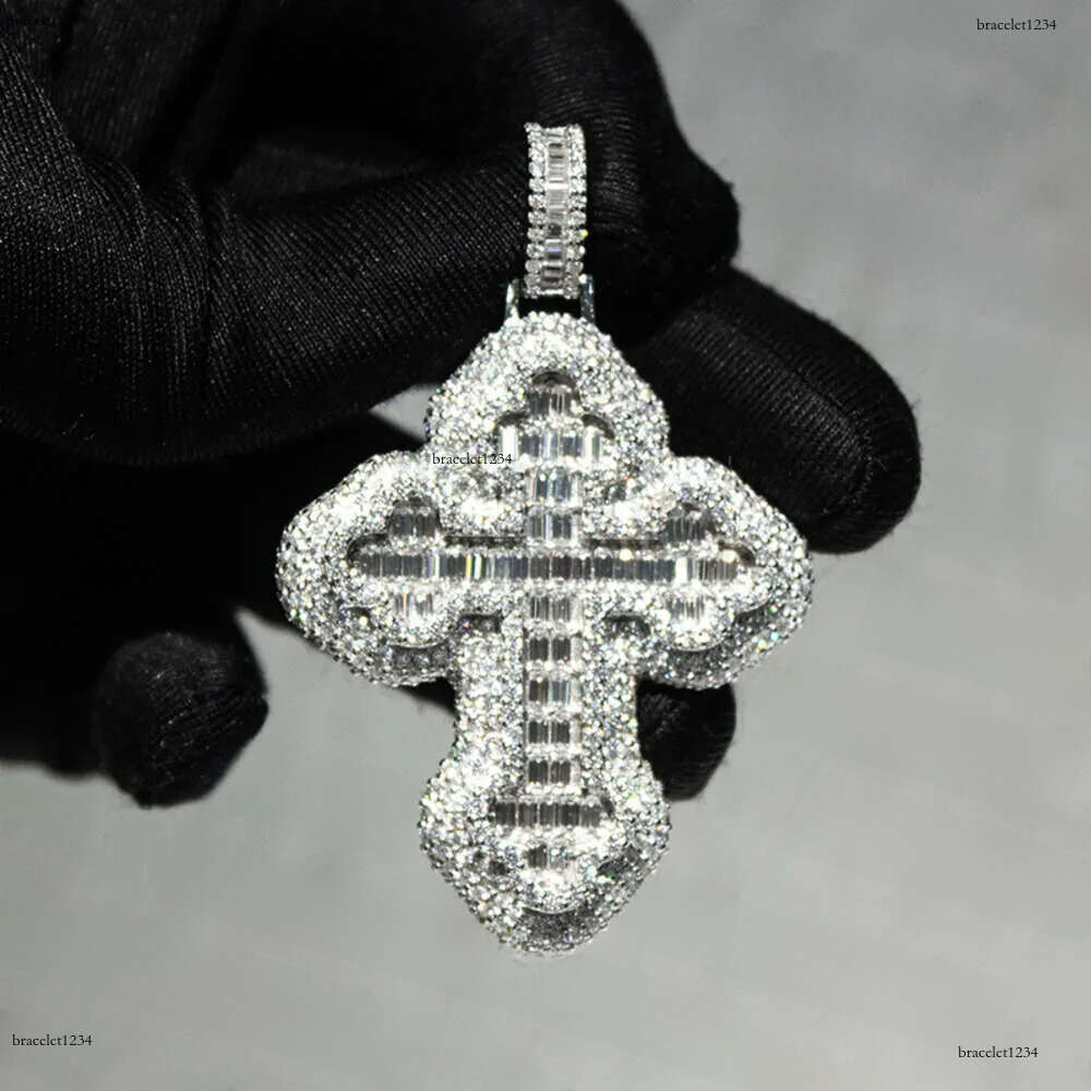 Christmas Gift Hiphop Iced Out Baguette & Round VVS Moissanite Cross Pendant And Chain Necklace For Men Jewelry