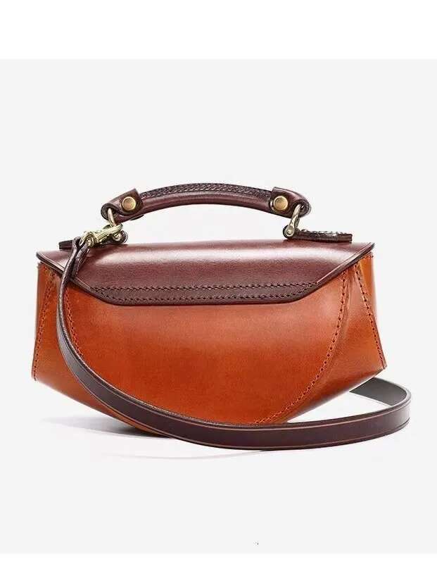 New Women's High-End Small Boat Crossbody Bag, Retro Versatile Student Leather Handbag, Shoulder Bag Designer's bag Designer's bag