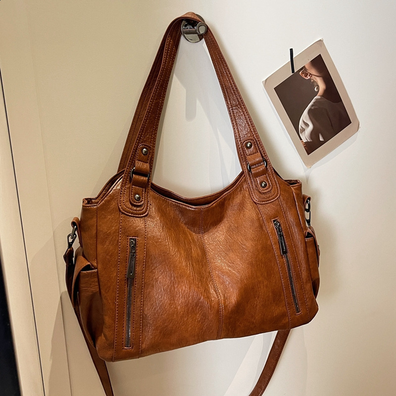 PU leather commuting fashionable retro casual handbag Maillard fashion cross body bag womens texture large capacity temperature 240913
