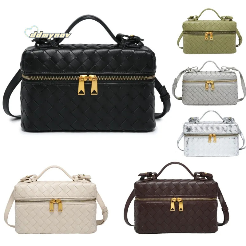 2025 bag Genuine Shoulder Bags Leather Cosmetic Case Handmade Woven Cross body Bag Designer Purses Handbag ddmynov