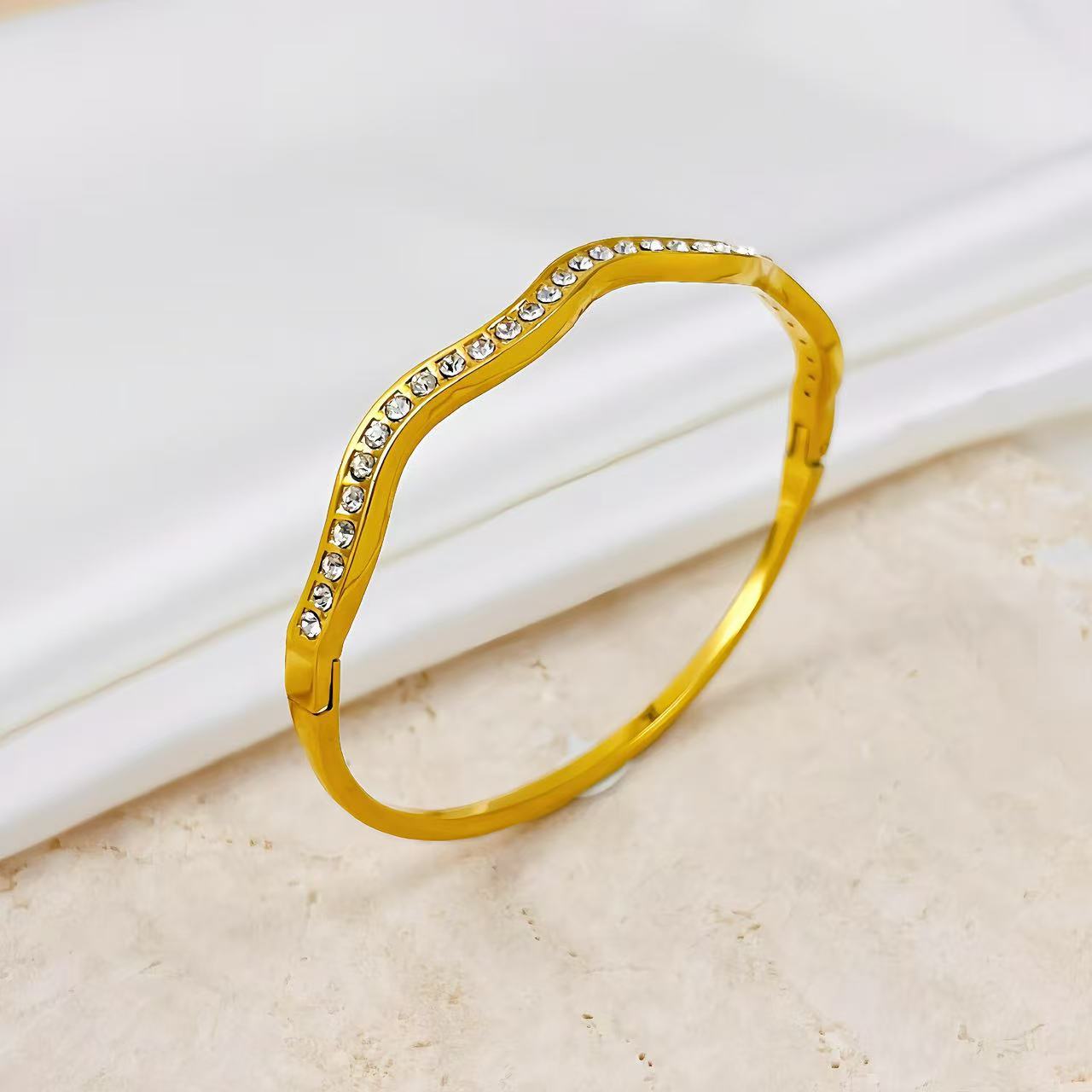 Fashionable versatile and high-end starry sky stainless steel bracelet for women designer bracelet women luxury jewelry gold mens bracelet designer br - view 4