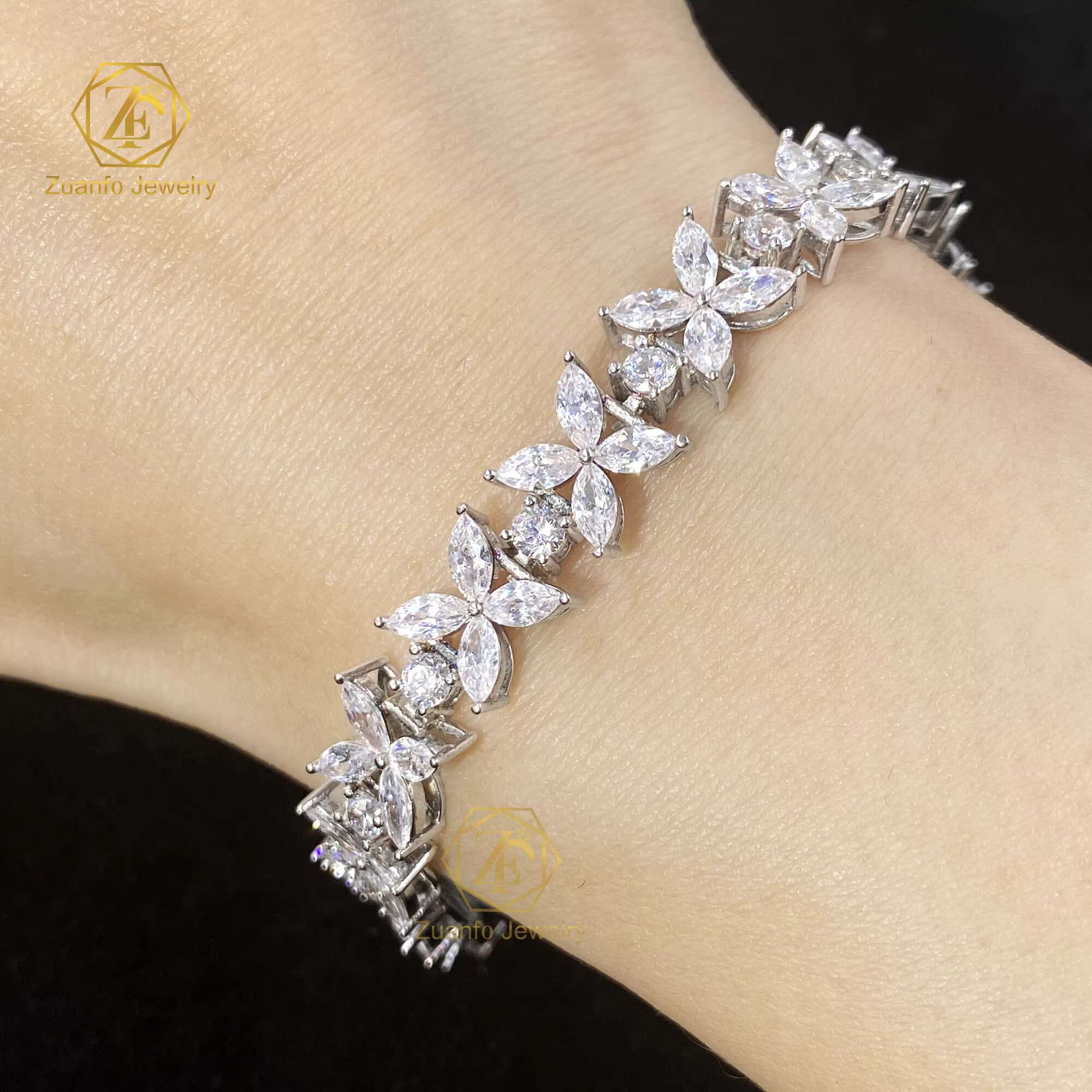 2025 Trendy Flower Style Moissanite Diamond Bracelet 925 Silver Baguette Iced Out VVS Moissanite Tennis Chain Bracelet