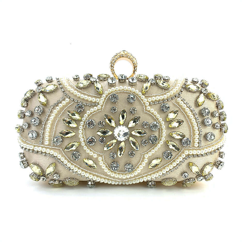 Chaozhou Hengmei Handbag Factory Banquet Handmade Pearl Embroidery Bright Film Women's Handheld Evening Dress Bag