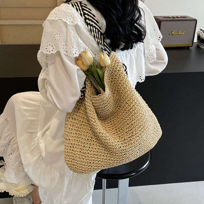 Ins Style Resort Beach Bag Lazy Style Large Capacity Grass For Women S Summer New Beach Vacation Woven Versatile Single Shoulder Armpit Bag KQ