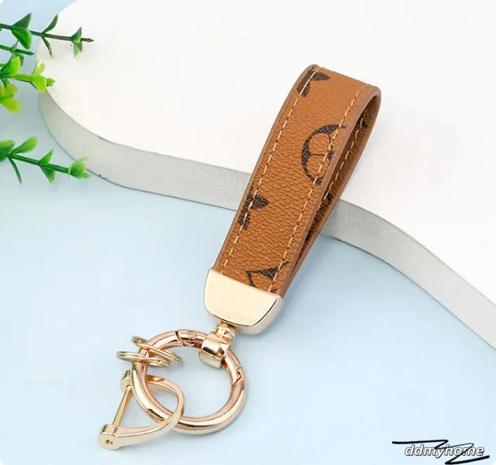 Luxurys Designer PU Leather Car Keychain - Fashion Bag Charm Pendant Jewelry Keyring Holder Accessory Gift Metal Key Chain Ddmyhome