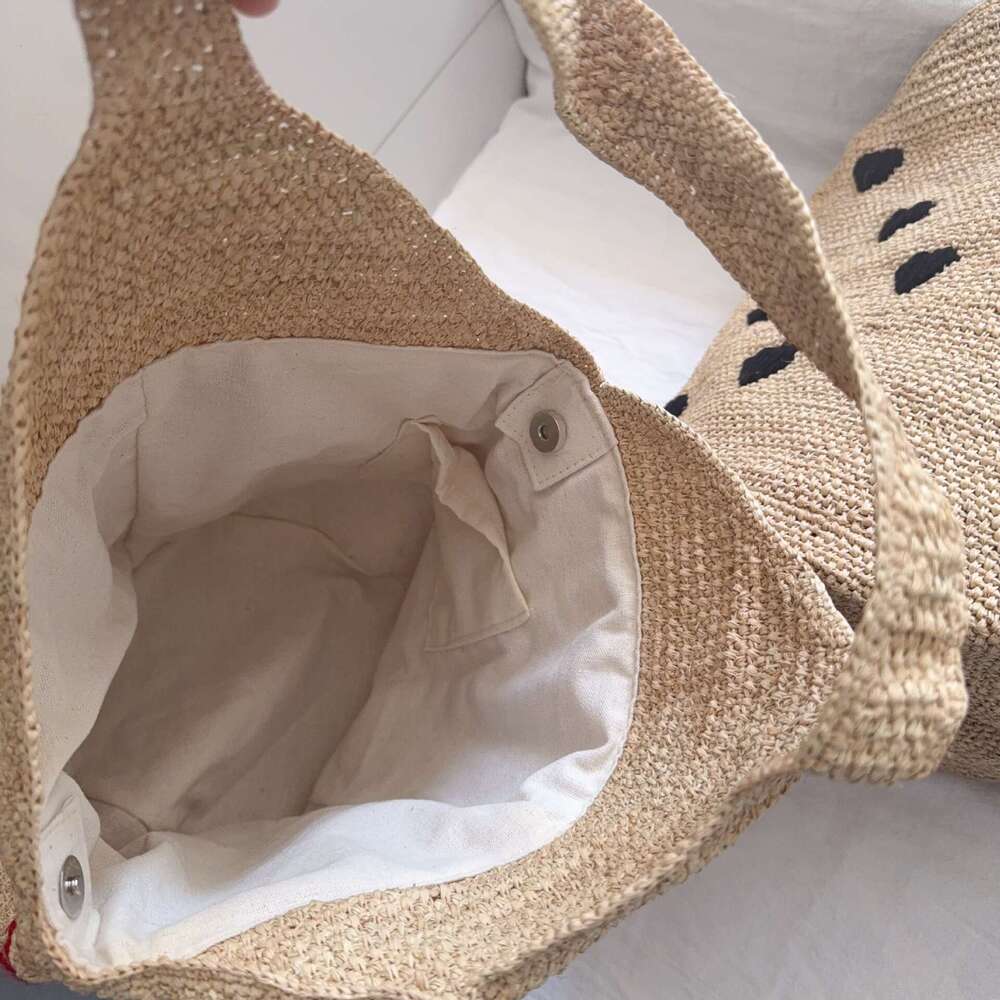 Ins Style Resort Beach Bag Handmade Hook Lafite Grass Bucket Women S Summer Shoulder Bag Heart Embroidery Fashionable And Versatile Beach Vacation Sty