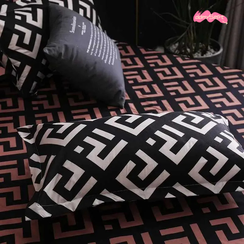 Luxury Black Bedding Comforter with Case SIngle Full Size Linen Duvet Cover Set Queen/King Double Single Bed X250203 ddmysept