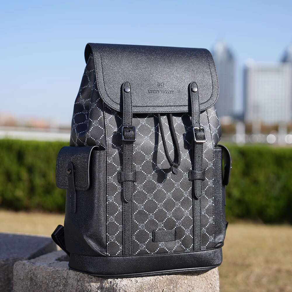 Men's Business Backpack, Mens Laptop Backpack: Large Capacity Commuting for Travel and Work, High-End Leather Computer Bag Z260202