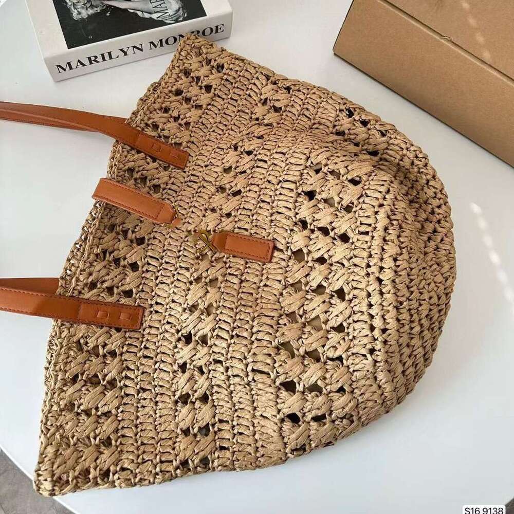 Ins Style Resort Beach Bag Instagram Niche New Single Shoulder Grass With Large Capacity Portable Woven Tote Bag Summer Seaside Vacation Bag KQ