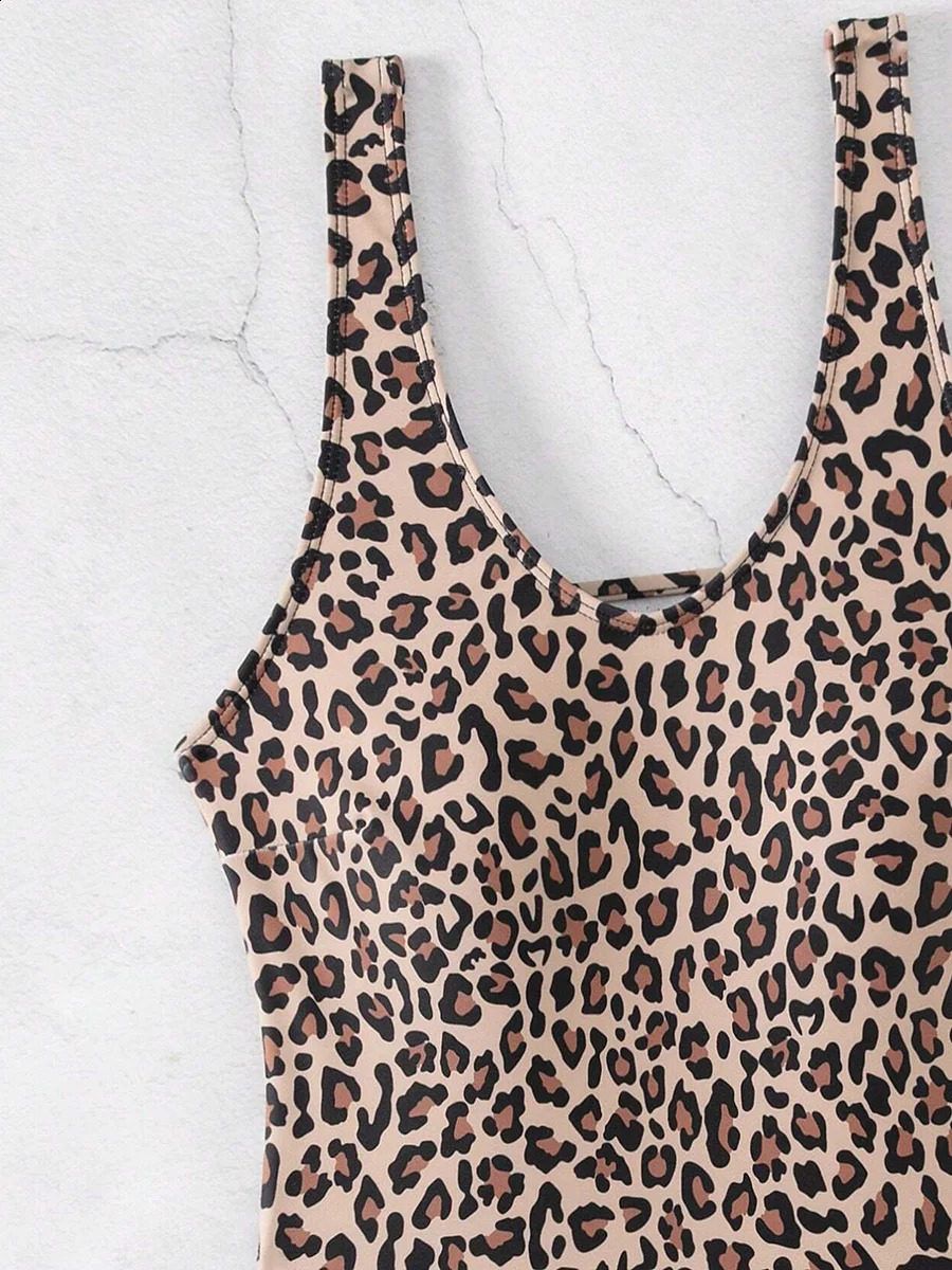 sexy leopard print backless womens thong swimsuit one-piece swimsuit womens Monokini high cut swimsuit 250420