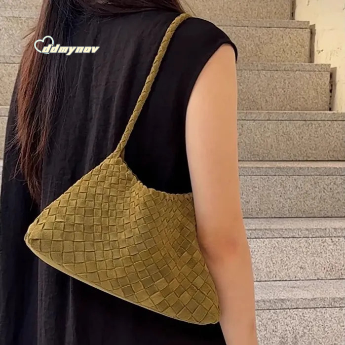 Suede Leather Hand Woven Armpit Hand-held Women's Shoulder Autumn New Simple Style Solid Color 2025 Designer Bag Handbag ddmynov