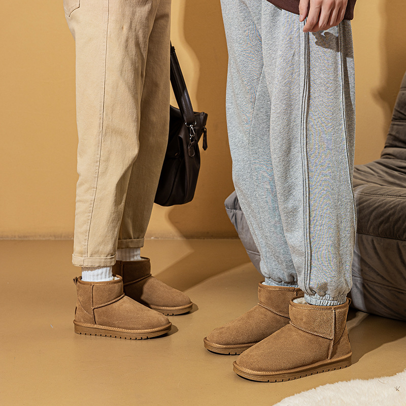 Designer shoes Snow boots Women's fur Integrated 2026 New style Fashionable and warm leather cotton shoes Women anti-slip short tube Free shippin