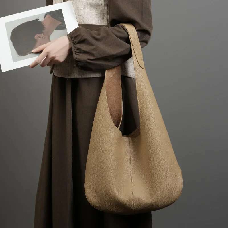 Designer's bag 2025 Women's Bucket Large Capacity Layerbag High-Grade Armpit Shoulder Leather Designer Bag