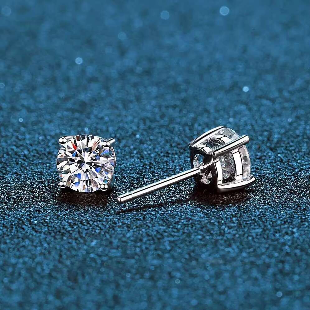 Sterling Silver Diamond Earring 0.3/0.5/0.8/1/2 Carat 4-Prong Setting Excellent VVS1 Moissanite Silver Earrings